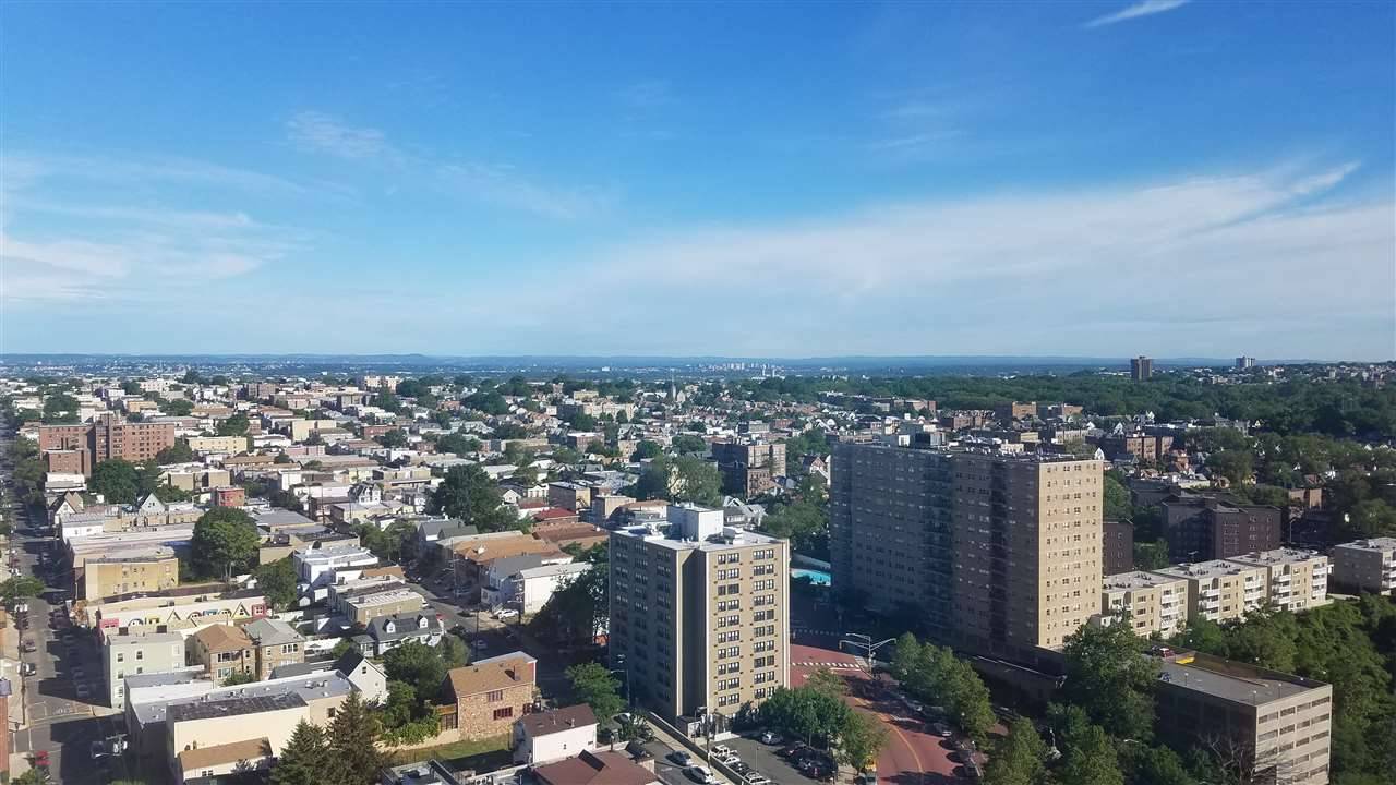 High in the sky apt with beautiful sweeping views - 1 BR Condo New Jersey
