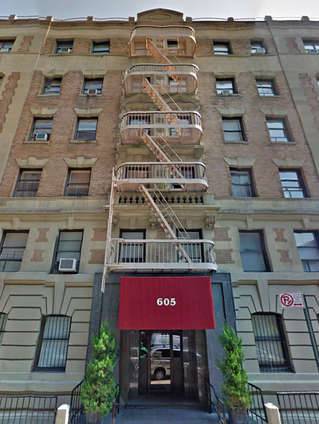 Bright Studio Apartment Available on Upper West Side near Columbia