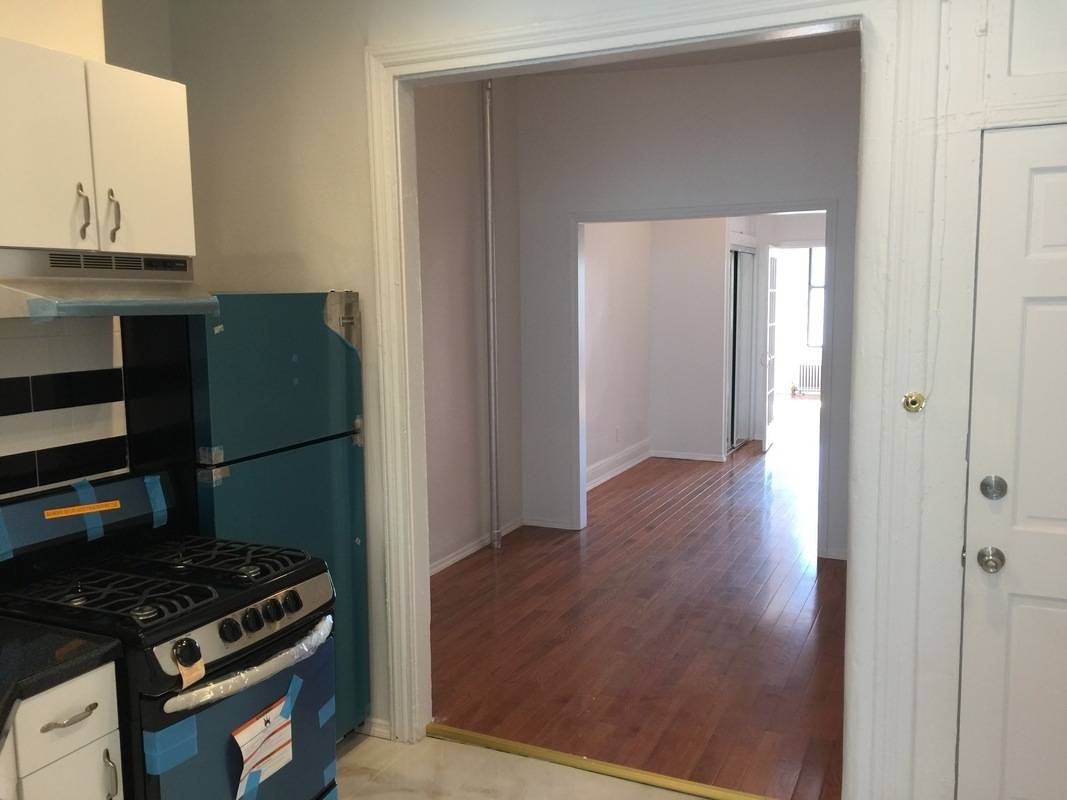 Sprawling, Rent Stabilized 1 Bedroom w/Dining and Living Room - Blocks to Train !