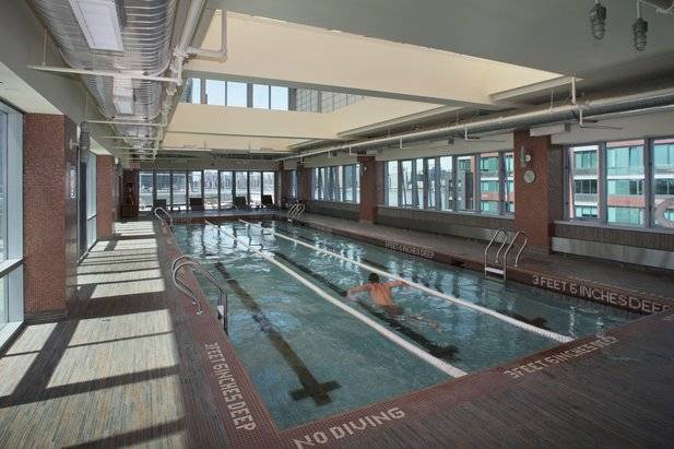 Luxury Good Sized Studio with Home Office and Incredible Views in LIC// POOL-- HEALTH CLUB --SPA //