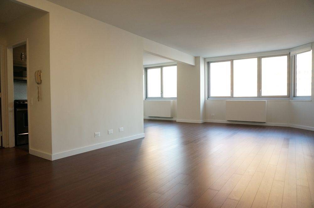 Spacious Junior 4 Bedroom with a Private Balcony in Murray Hill!