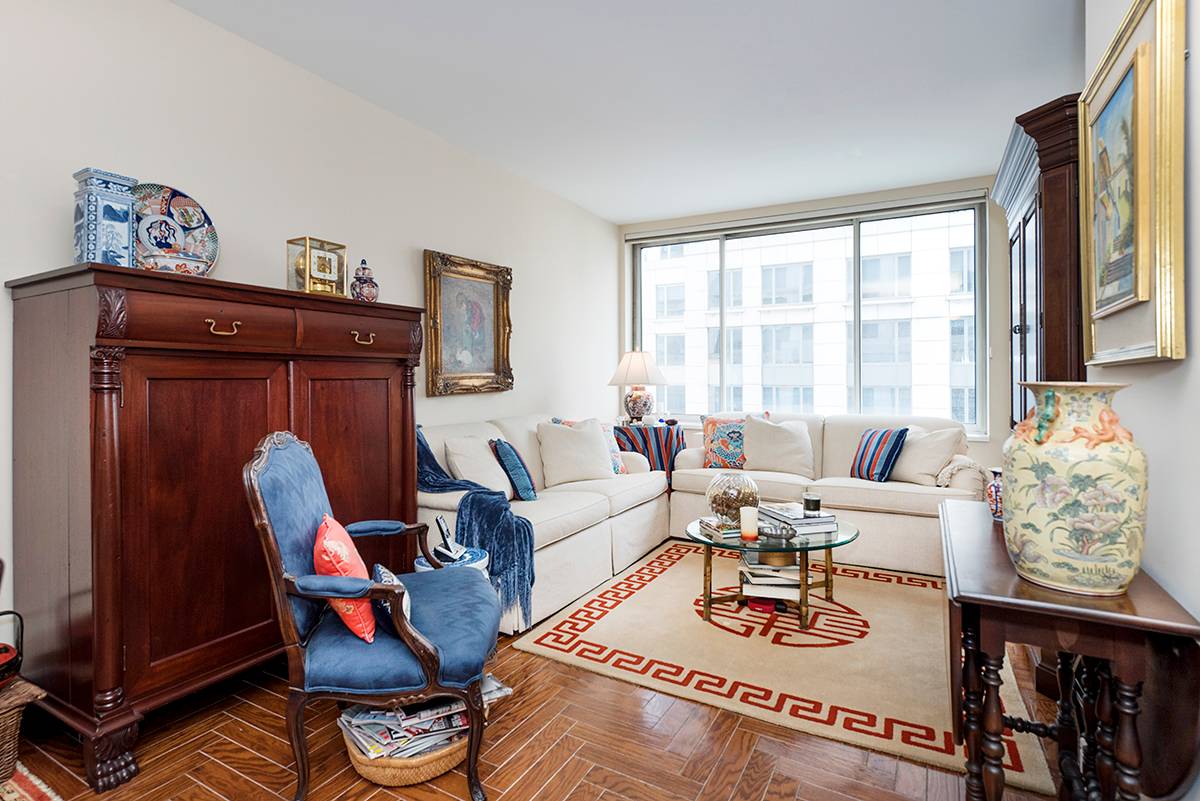 3 bedroom apartment with over 2000 SF in Upper West Side