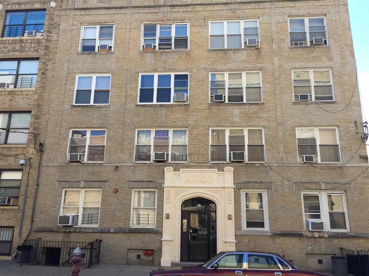 This is one of a few 3 bedroom ground level condo - 3 BR Condo New Jersey