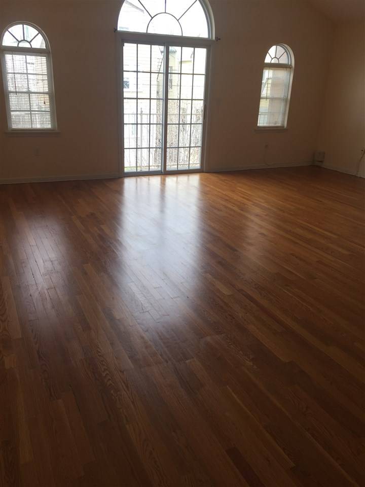 Lovely 3 bedroom apartment - 3 BR New Jersey