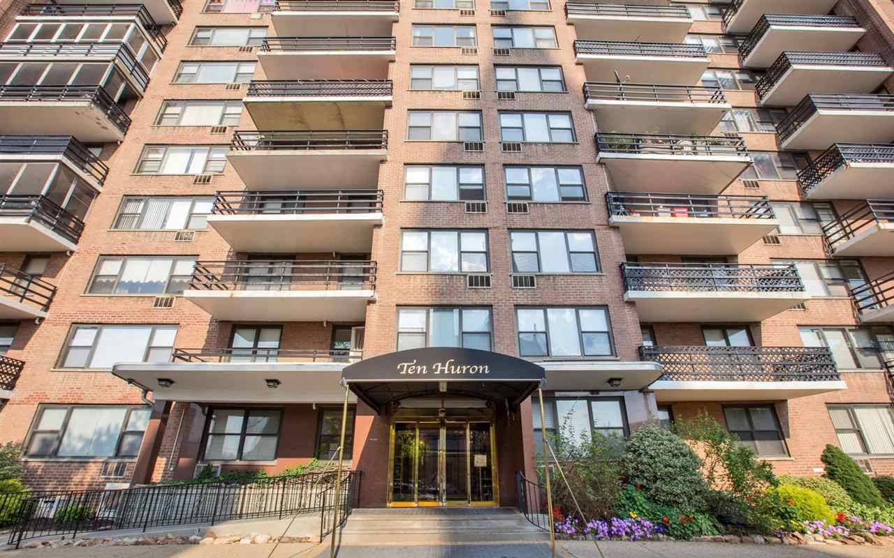Welcome to 10 Huron Ave in JSQ - 1 BR Condo New Jersey