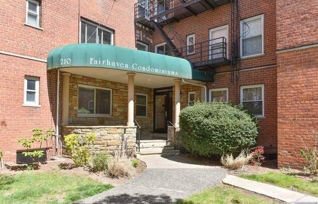 Great updated 1 bedroom condo for sale in one of the best locations
