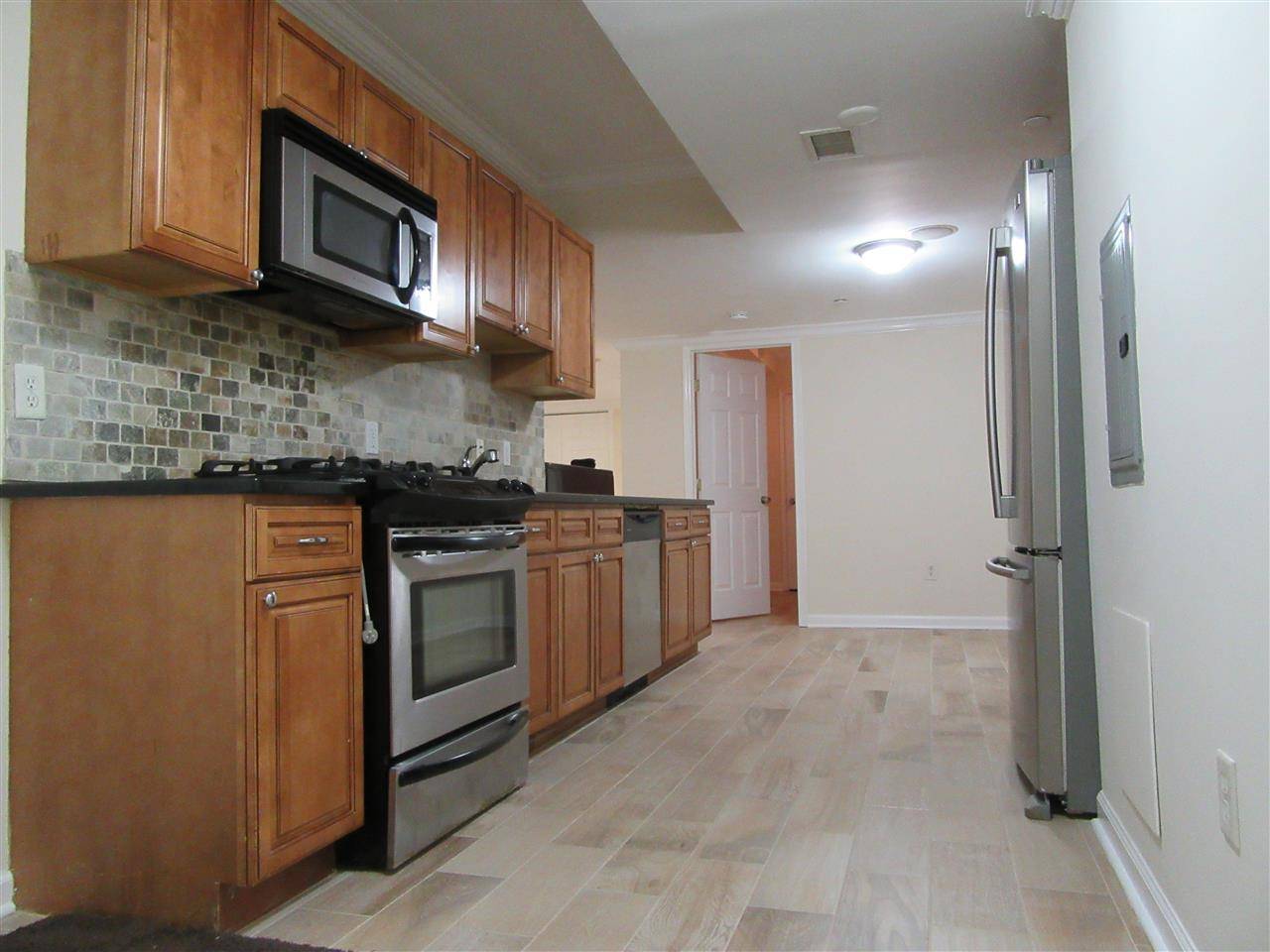 Check out this spacious - 3 BR Condo New Jersey