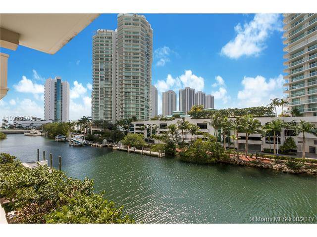 Gorgeous 3 Bedrooms & 2 Bathrooms residence - ST TROPEZ ON THE BAY III 3 BR Condo Sunny Isles Miami
