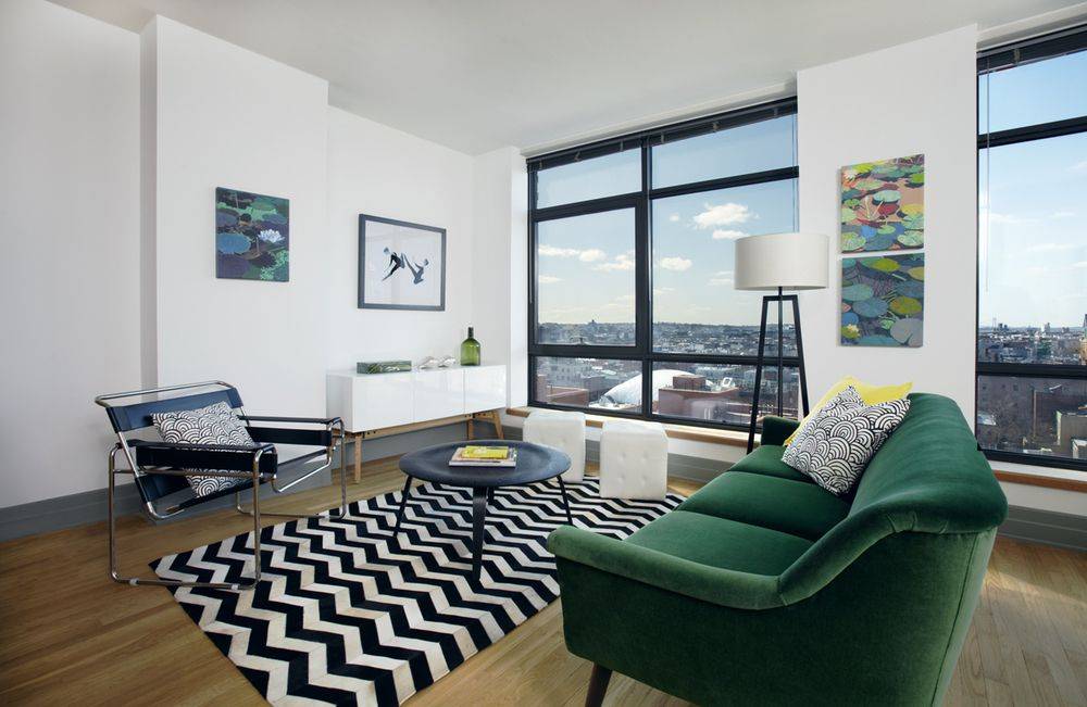 Massive 1 Bedroom Apartment in No Fee Brooklyn Heights Luxury Building