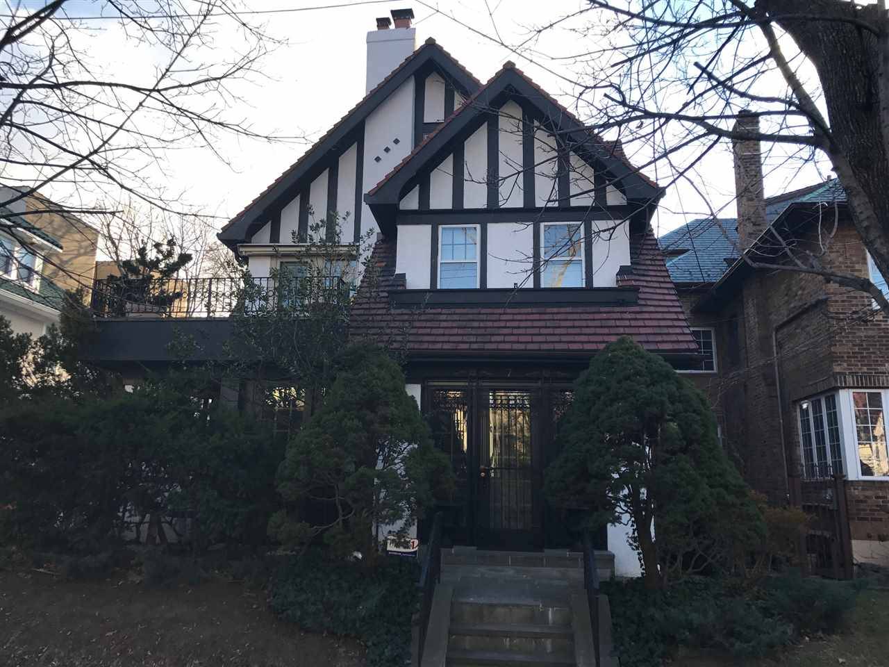 One of a kind Tudor home - 7 BR New Jersey