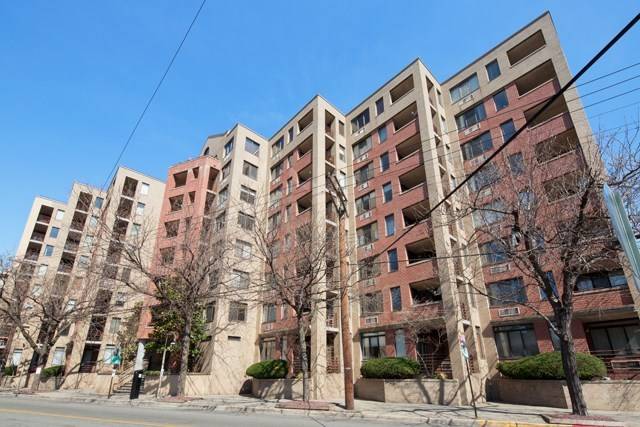 Great 1bed/1 bath at the Jefferson Trust just minutes to the PATH