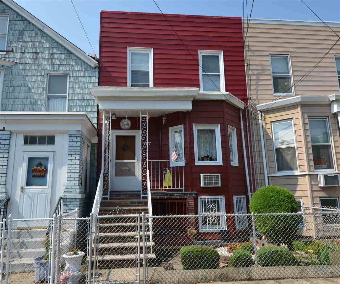 Lovely 3 bedrooms - 3 BR New Jersey