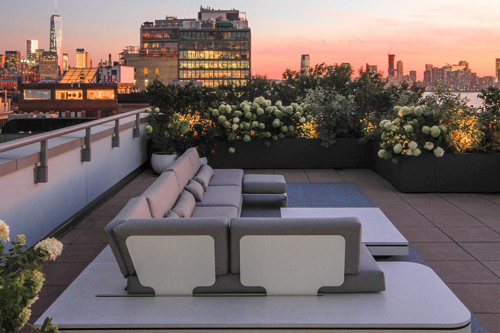 Contemporary Chelsea Alcove Studio Apartment with 1 Bath featuring a Sun Terrace and Gym