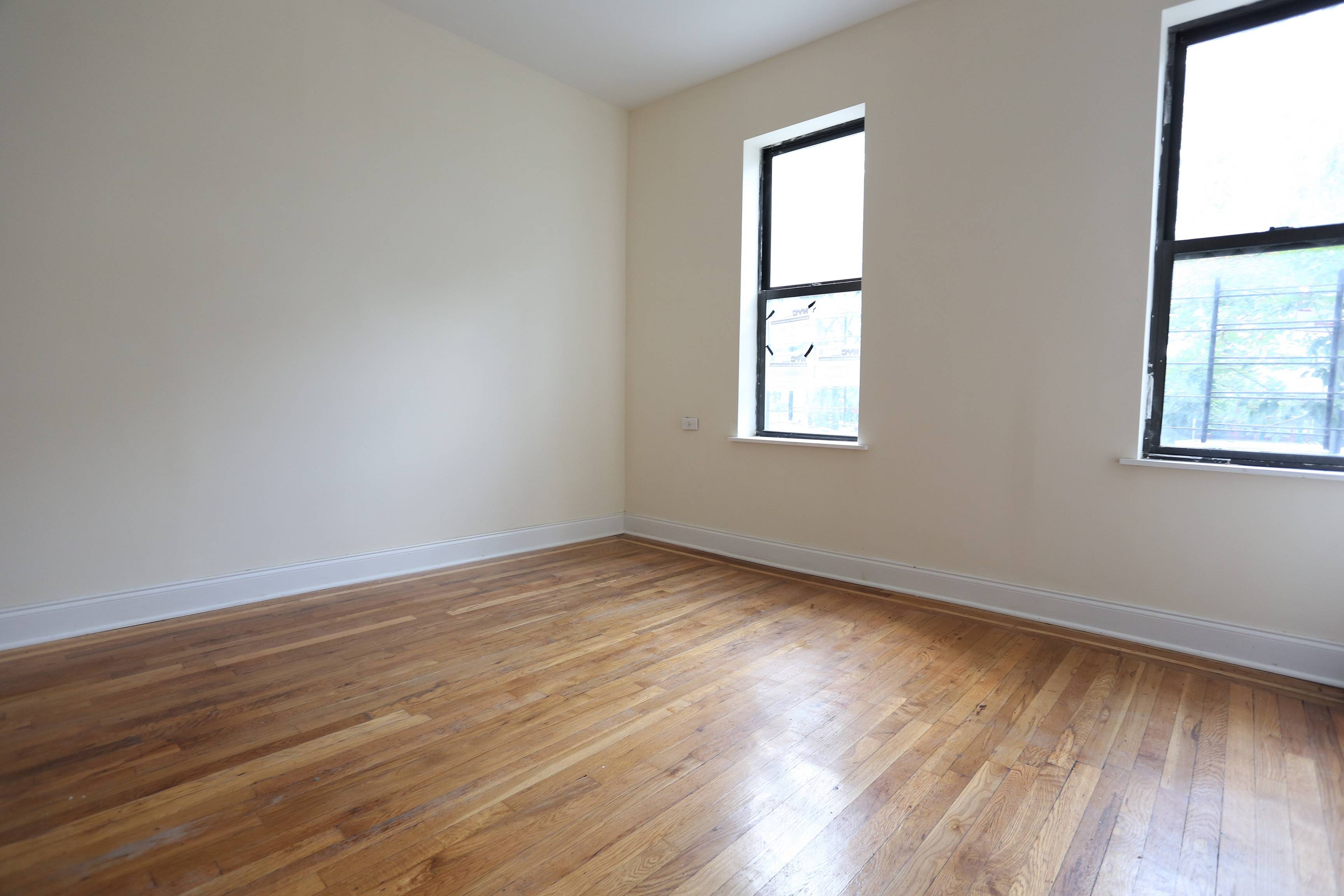 NEWLY RENOVATED 2 BED PLUS OFFICE/BONUS ROOM IN HUDSON HEIGHTS