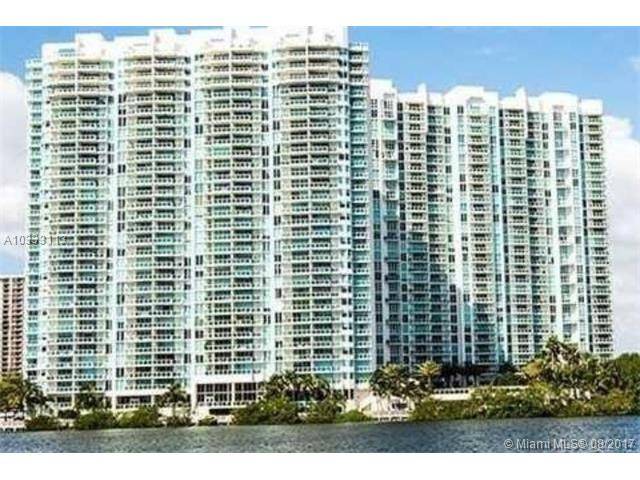 Beautiful unit with amazing intracoastal and ocean views
