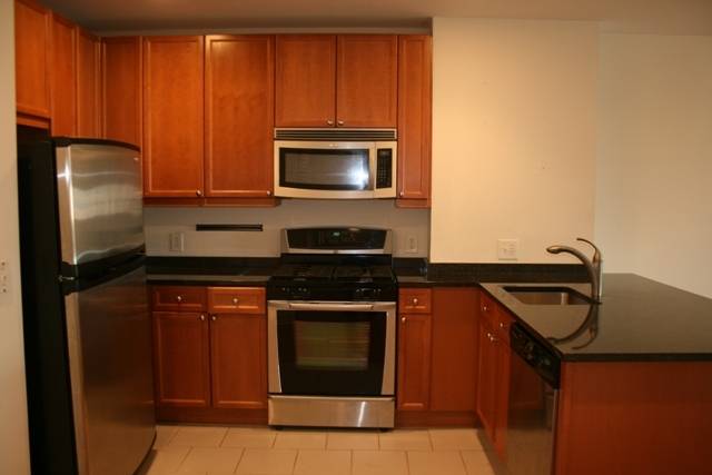 This is a very spacious 1 bedroom unit at Gulls Cove