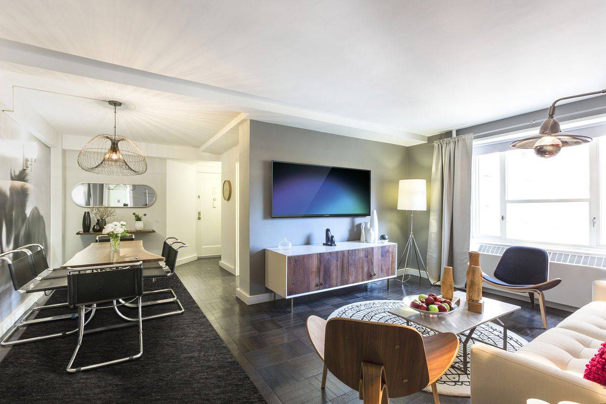 No Fee, Open Layout Full Serviced and Renovated 3 Bedroom Apartment with High Ceilings, Modern Finishes and More in the Vibrant Community of Stuyvesant Oval!