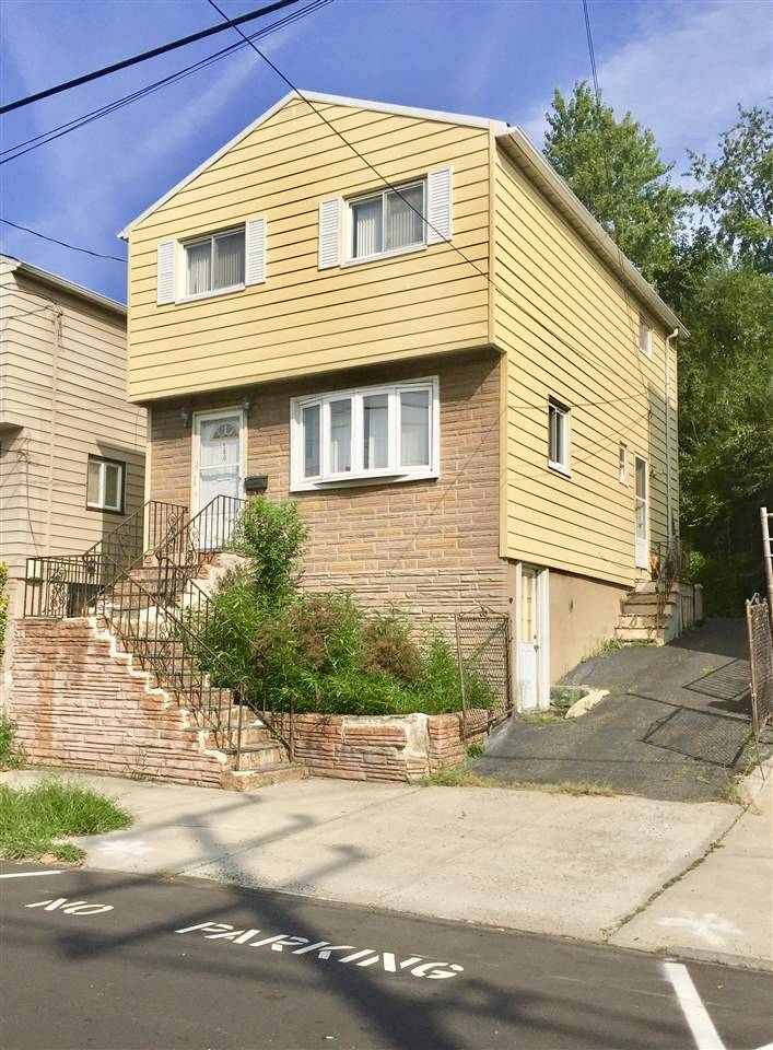 A RARE FIND IN JERSEY CITY HEIGHTS - 3 BR The Heights New Jersey
