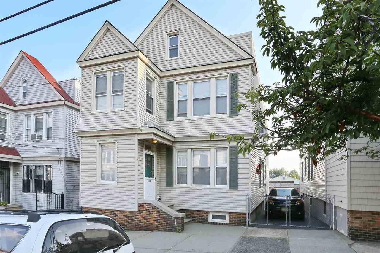 Spacious 2 Bedroom 1 Bath ready to move in - 2 BR New Jersey