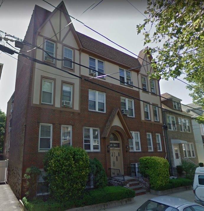 Cozy 1 bedroom / 1 bath apartment in the Woodcliff area of North Bergen