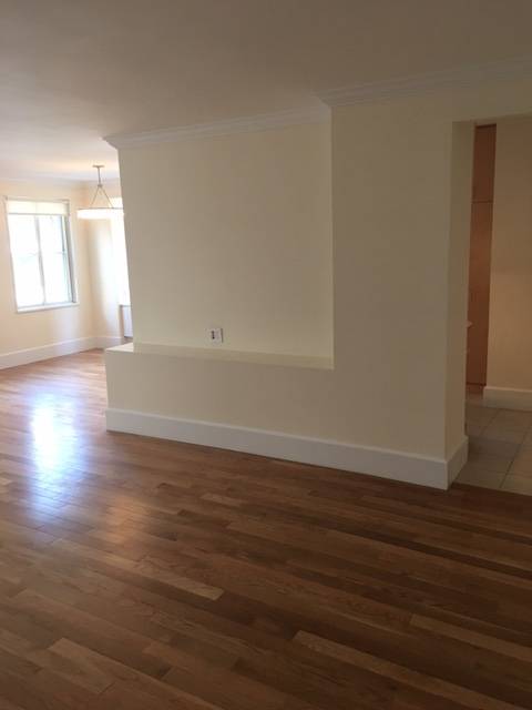 Best Location! Steps to CP-  West 57th St No Fee