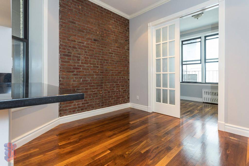GRAMERCY- 1 bedroom fully renovated with Laundry in unit
