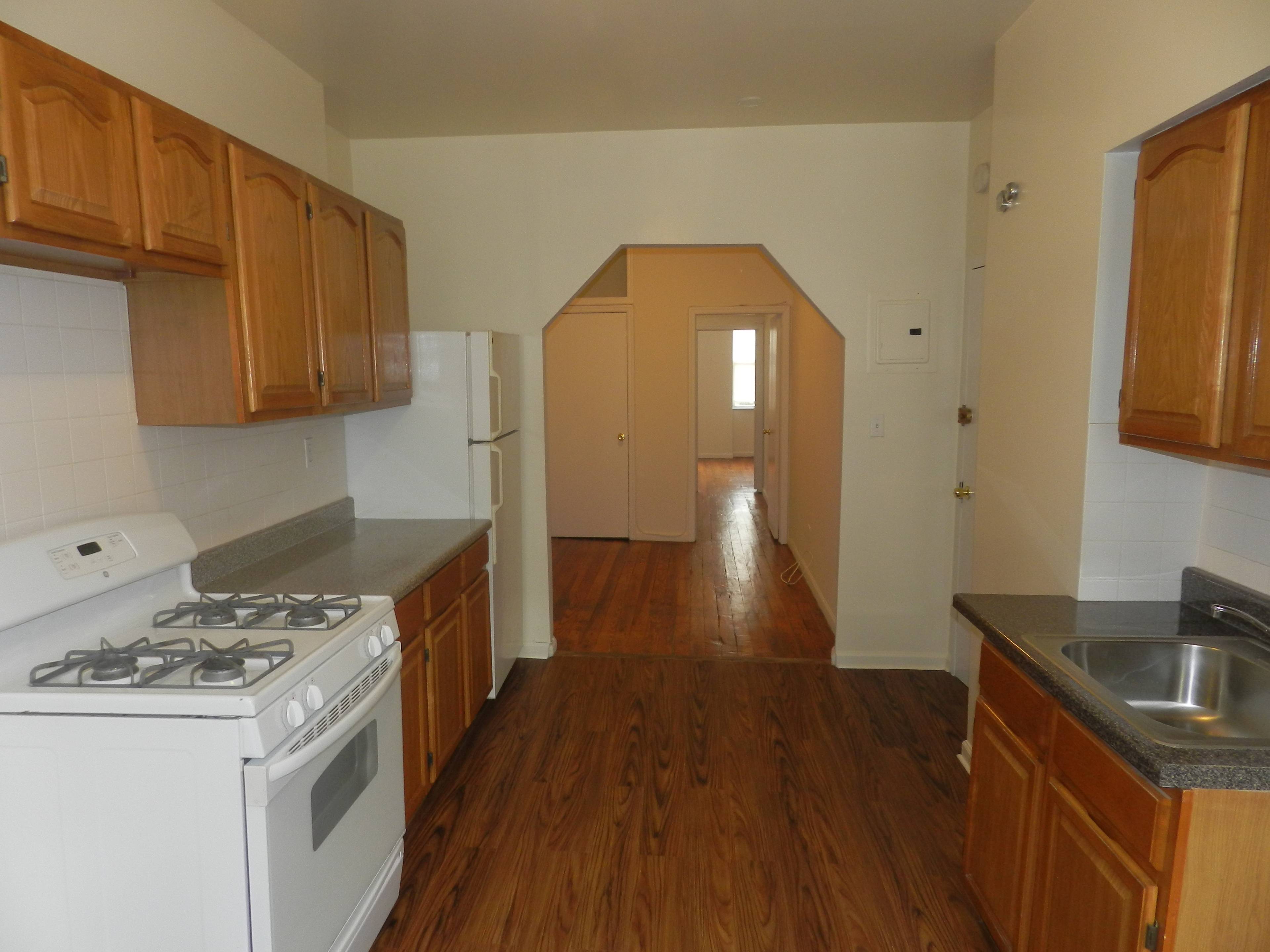Amazing 1 Bedroom with Home Office on Trendy Franklin Street - Greenpoint Waterfront!!