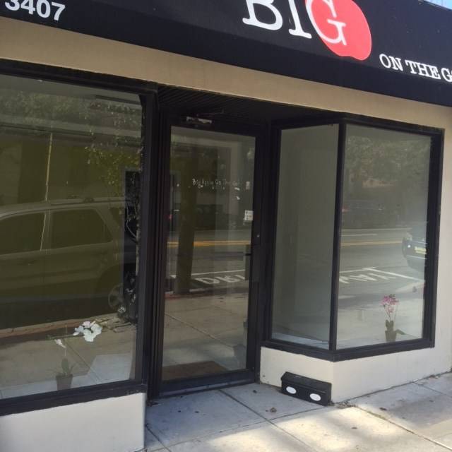 Union City/ Weehawken border commercial space for lease on Park Ave