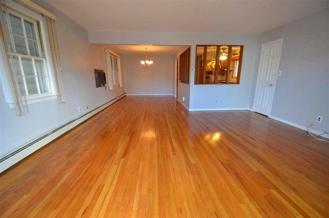 Spacious - 3 BR New Jersey