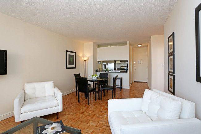 UPPER EAST SIDE - OVER SIZED ONE BEDROOM - FULL SERVICE BUILDING