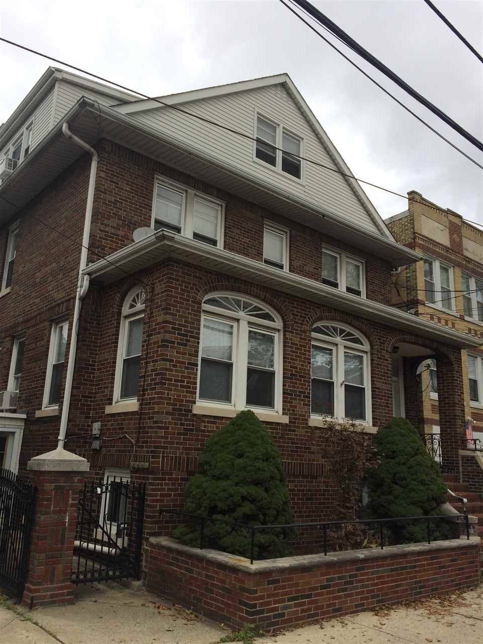 Large and full of sun light - 3 BR New Jersey