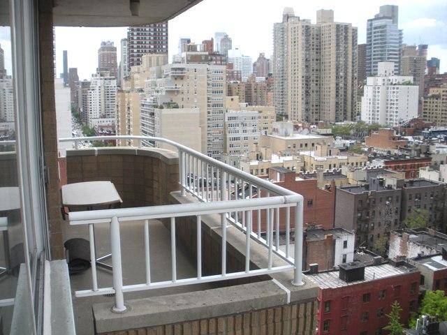 IMMACULATE 1Bedroom with Sauna & Pool on the Upper East Side For Sale!