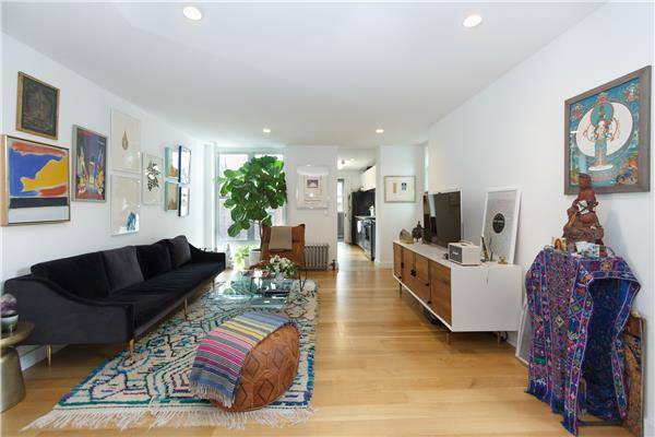 Greenwich Village: 1 Bedroom with outdoor space