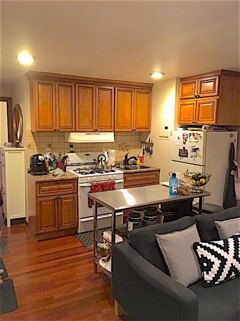 ***GREAT DEAL IN THE VILLAGE SECTION OF DOWNTOWN JERSEY CITY***RENOVATED ONE BEDROOM PLUS DEN WITH IN UNIT WASHER & DRYER