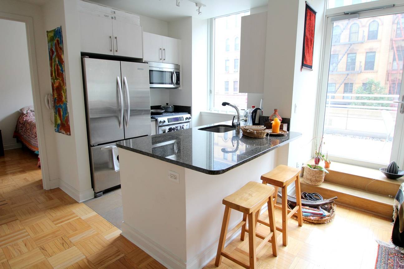 Large Upper East Side 1 Bedroom with Terrace!