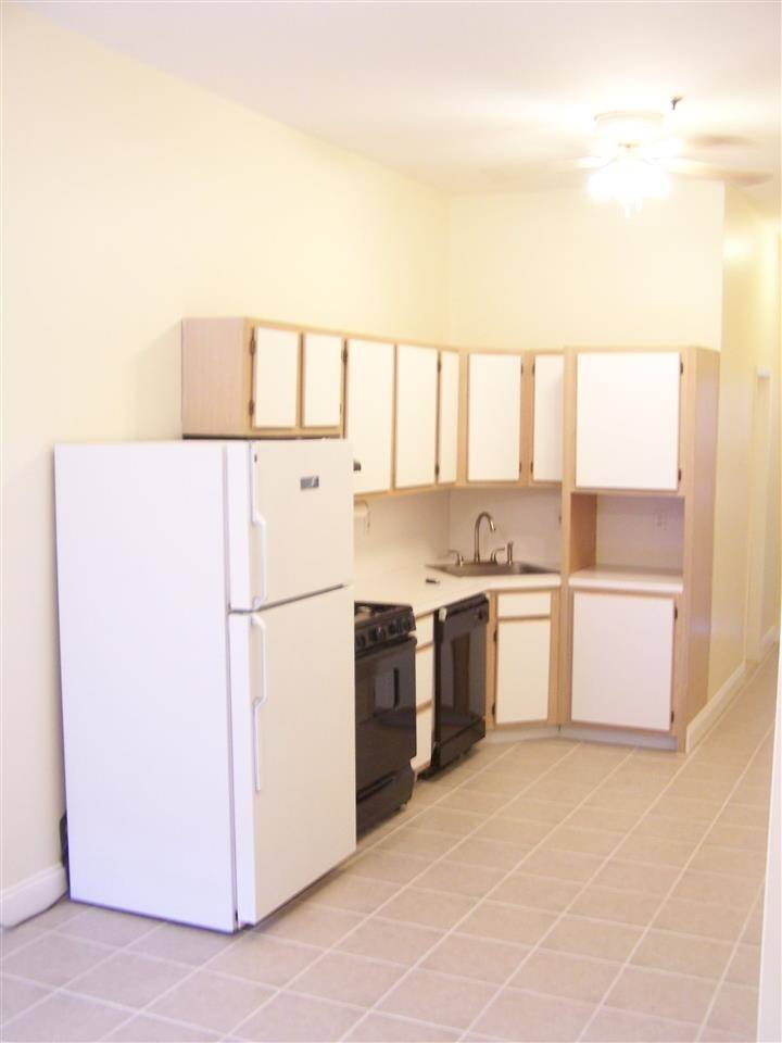 **DON'T MISS THIS DEAL*** 2BED 1 BATH FOR ONLY $2100 IN HOBOKEN