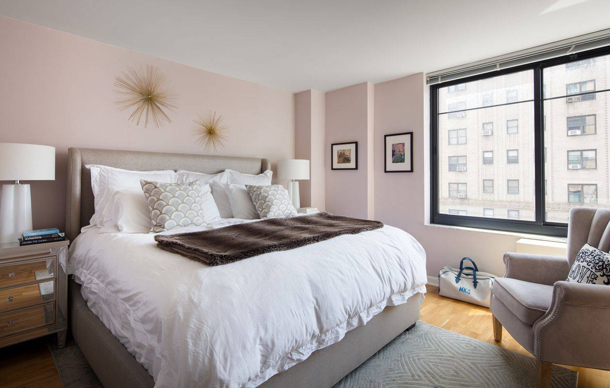 Chic 1 Bed/1.5 Bath Apartment in Chelsea with Washer/Dryer in unit