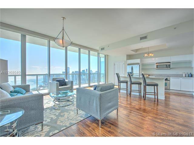 Own one of the Best Views in Miami - Marinablue 2 BR Condo Brickell Miami