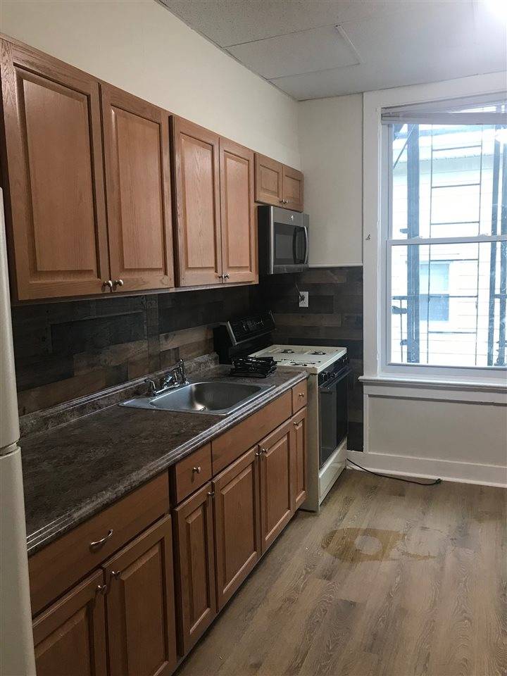 Did I say Parking yes - 1 BR New Jersey