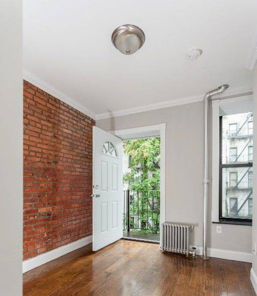BEAUTIFUL 2 BED | 1 BATH IN THE EAST VILLAGE!!!!