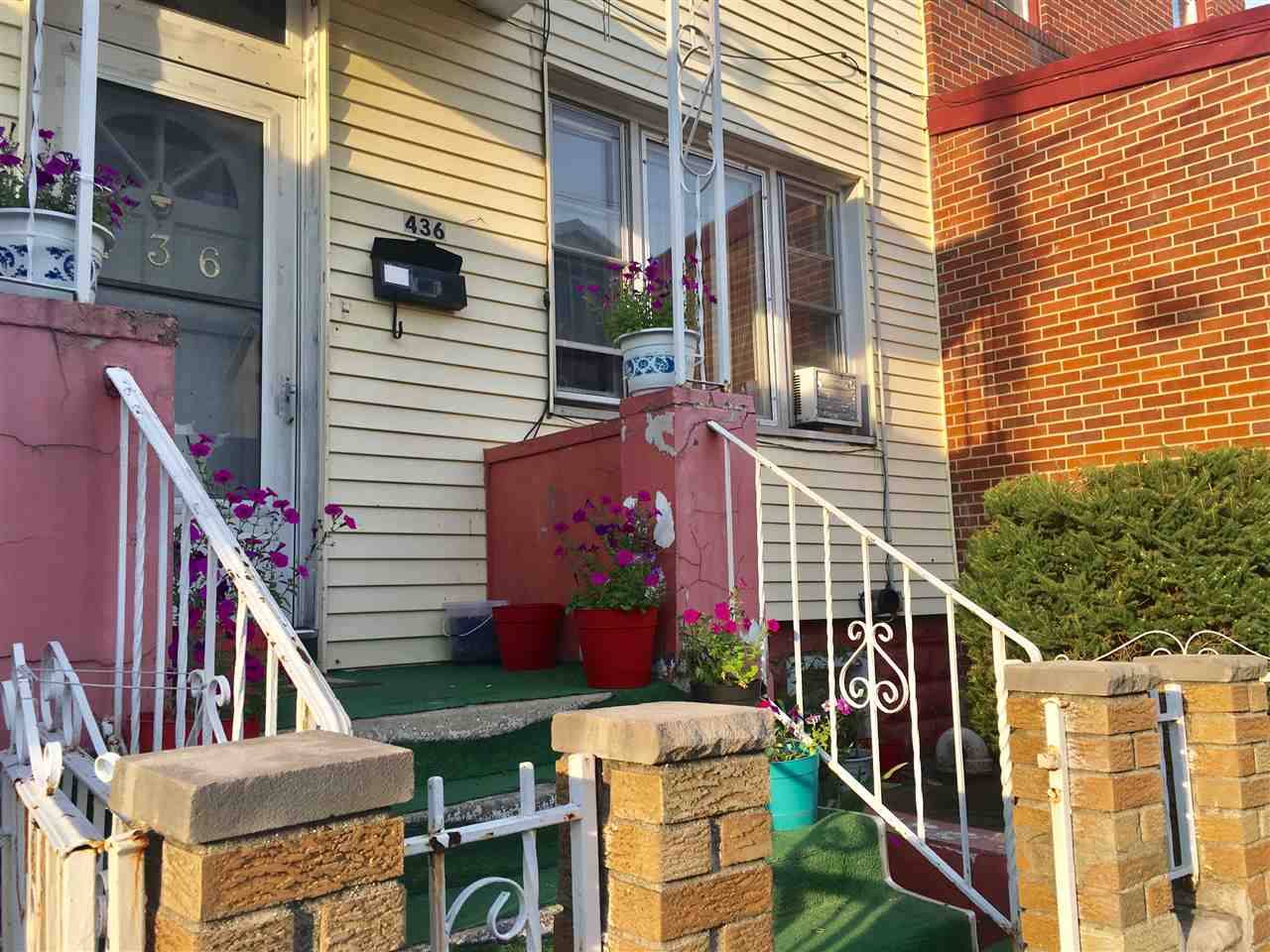 Great one family home in perfect location - 3 BR New Jersey