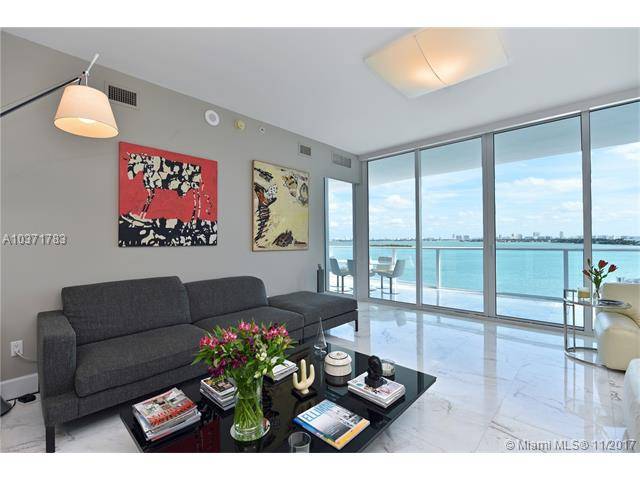 Paramount Bay is situated in the heart of it all - PARAMOUNT BAY CONDO 2 BR Condo Miami