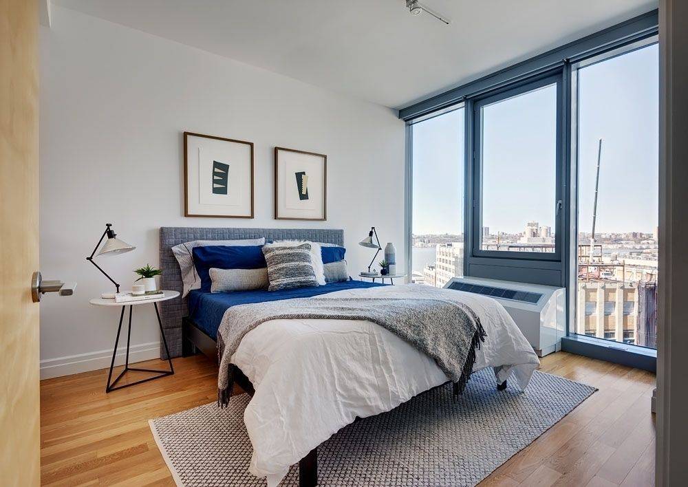 Great Location Near Central Park, 1 Bedroom with W/D, Pool, Gym and 24-hours Concierge