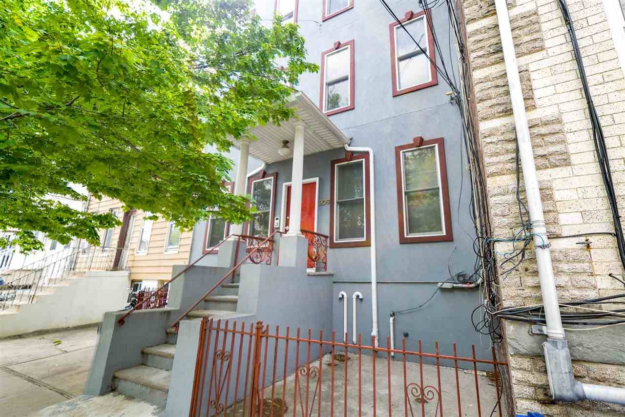 Charming and spacious 1 bedroom home in the desirable Jersey City Heights neighborhood
