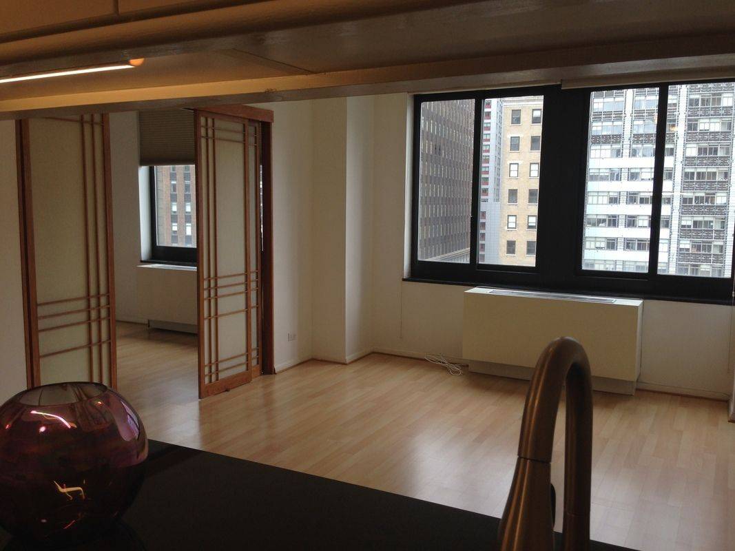 Spacious, Updated 1BD/1BA Battery Park City Apartment in Luxury Amenities Building