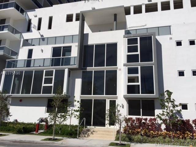 Brand New Townhouse ready to move in - BAYHOUSE CONDOMINIUM 2 BR Tri-level Miami
