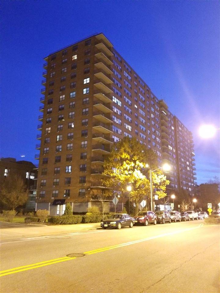 Enjoy one of the best buildings in Union City - 1 BR The Heights New Jersey