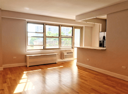 NO FEE!! UPPER WEST SIDE STUDIO WITH OUTDOOR SPACE!!