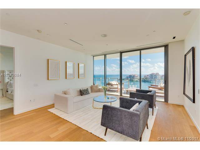 Sophisticated S/N facing high-floor residence at Apogee South Beach offering incredible South views of the ocean