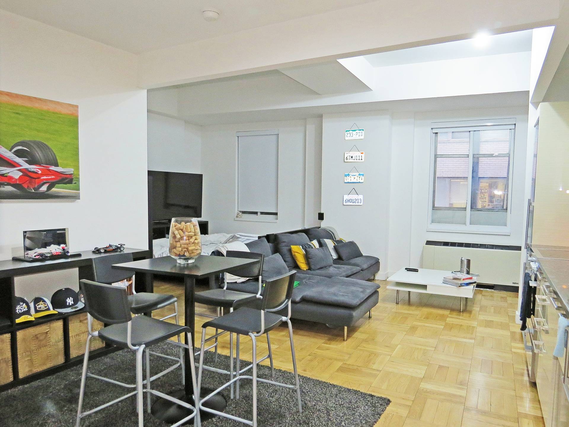 Financial District: No Fee + 1 Month Free, Massive Studio, Lowest Price in All of Fidi!!